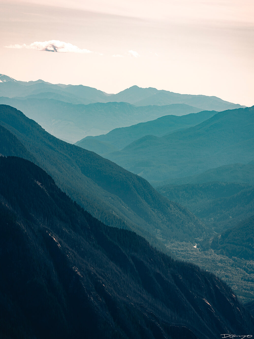 Landscape and portrait photos from a July 2020 trip to the North Cascades. Sourdough Mountain, Diablo Lake, Ross Lake and more.